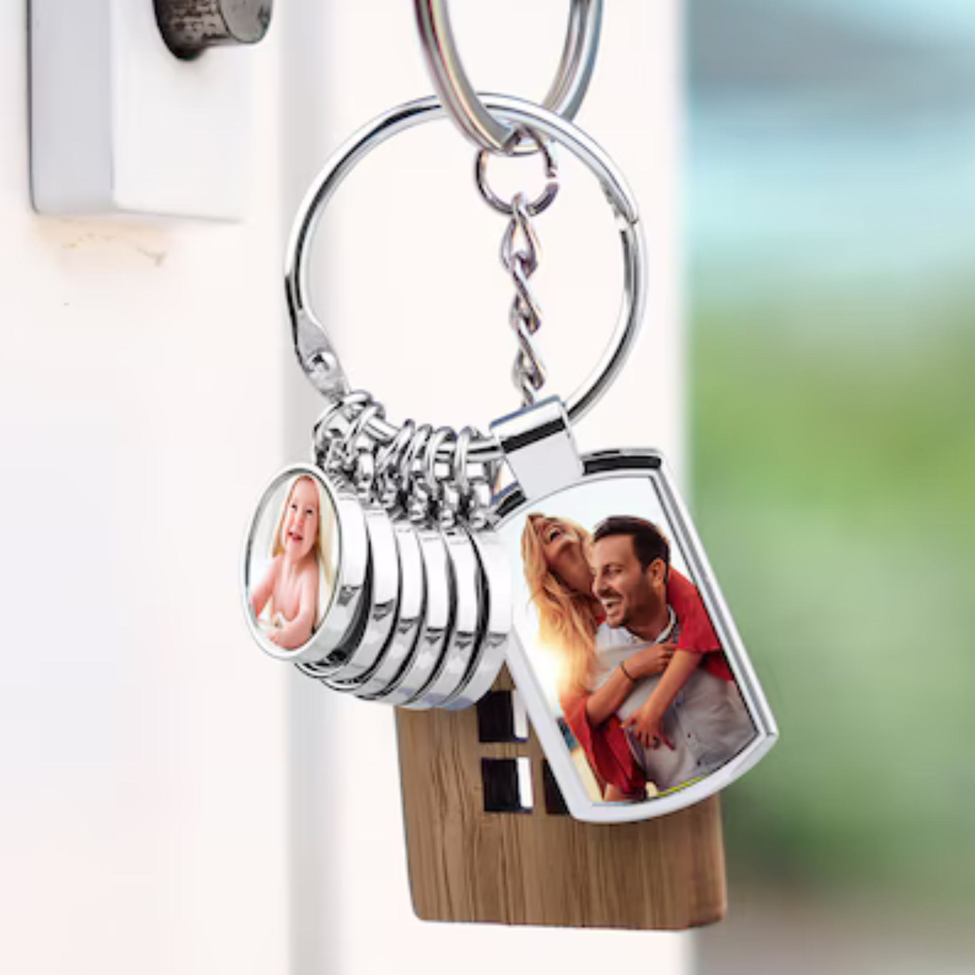 Personalised Metal Photo Keyring – One Main Photo + Up to 6 Dangling Memories